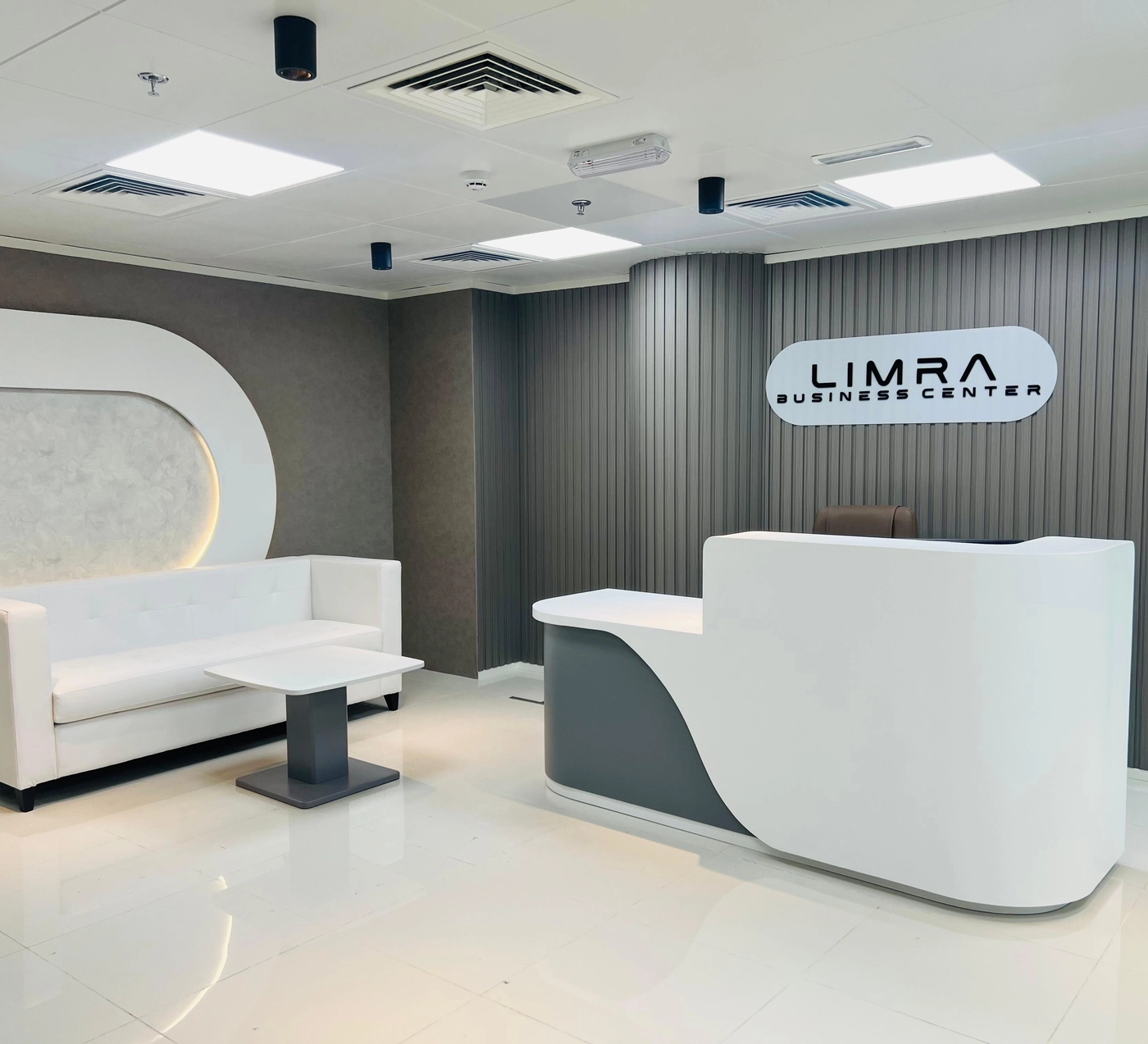 Meeting room at Limra Business Center Al Nahyan